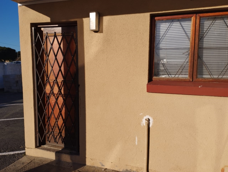 2 Bedroom Property for Sale in Gersham Western Cape